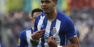 <?php the_title(); ?>