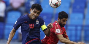 【龙八国际】马德兴：泰国队临阵换将，中锋当达、右后卫米克尔森或缺战国足