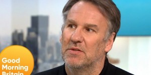 【龙八国际】默森预测本轮英超比分：切尔西2-1热刺，曼联0-1富勒姆