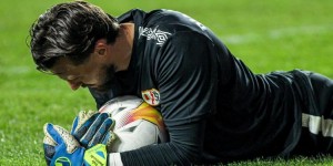 【龙八国际】对手门将谈与维尼修斯冲突：他说要和我碰碰？我会给他一个拥抱