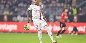 【龙八国际】记者：博阿滕对海登海姆主帅言论感到惊讶，双方本月才谈过免签