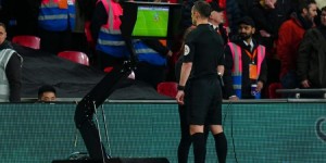 【龙八国际】卡拉格：VAR正在摧毁足球，需要将主观判断留给场上裁判