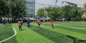 【龙八国际】澎湃：“12岁退役”致大量足球人才流失，此现象不破中国足球难兴