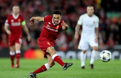 【龙八国际】阿勒代斯：阿诺德踢中场为利物浦省钱了，他有一击致命的能力