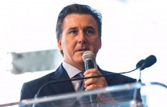 【龙八国际】身家48亿镑！天空：罗马老板和埃弗顿大股东达协议，将收购俱乐部