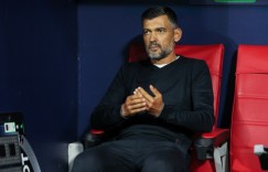 【龙八国际】意媒披露孔塞桑意超杯半场训话：要有勇气，若输0-3、0-4责任在我