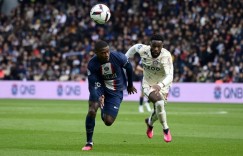 【龙八国际】记者：曼联非常希望夏窗引进门德斯，已经联系了球员的经纪公司