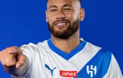 【龙八国际】? 内马尔重返桑托斯？经纪人辟谣：目前没有任何离队谈判