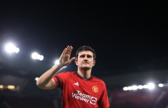 【龙八国际】曼联官方：马奎尔和利桑德罗回归团队训练，有望欧联比赛中复出