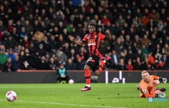 【龙八国际】罗马诺：那不勒斯正式报价租借伯恩茅斯中场哈默德-特劳雷