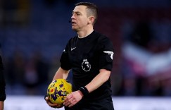 【龙八国际】保级大战绝平引争议？镜报：裁判公司告知转播商，那只是一次碰撞