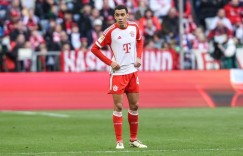 【龙八国际】要价1亿镑?英媒：利物浦非常渴望得到穆西亚拉，拜仁标价1亿镑