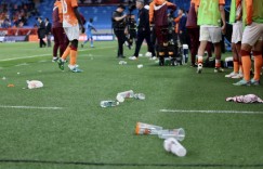 【龙八国际】媒体人谈海牛处罚：赛区能不能精准处罚那些真正扔瓶子的人？