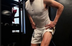 【龙八国际】💪居勒尔晒锻炼照，背部肌肉线条清晰可见
