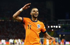 【龙八国际】加克波为荷兰队出战前37场比赛参与21球，本世纪仅次于亨特拉尔