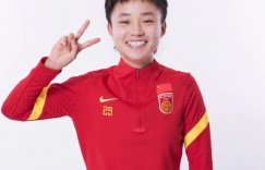 【龙八国际】张琳艳留洋追梦，中资背景的草蜢女足也在追梦