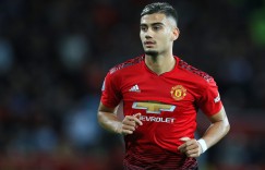 【龙八国际】每日邮报：佩雷拉同意加盟富勒姆，曼联将有他未来转会20%分成