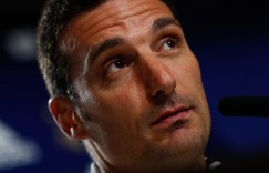 【龙八国际】阿媒：阿根廷将在世界杯前与阿联酋进行热身赛 斯卡洛尼接近续约