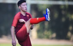 【龙八国际】记者透露国足东亚杯球衣号码：朱辰杰5号戴伟浚8号，9号10号空缺