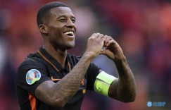 【龙八国际】罗马诺：巴黎和罗马将继续谈维纳尔杜姆，球员薪资支付问题待商谈