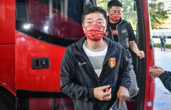 【龙八国际】金钟夫：我确实希望引援但俱乐部存在困难，会尽量培养年轻球员