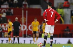 【龙八国际】曼晚：C罗未来的不确定性可能会导致曼联错失他们的目标球员