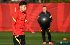 【龙八国际】中国队东亚杯官方球衣号码分配：戴伟浚8号，9号&10号空缺