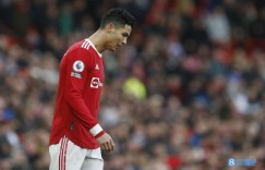 【龙八国际】天空体育：曼联目前无法确定C罗周五是否会跟随球队参加季前比赛