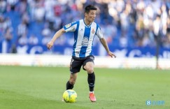 【龙八国际】东体：有国外球队向武磊开出报价 海港一直为他保留7号球衣