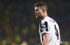 【龙八国际】记者：莱万的转会为拜仁提供了提高对德里赫特报价的经济基础