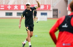 【龙八国际】鲁媒：争取在中国香港身上拿分，避免惨败日韩是国足的最低目标