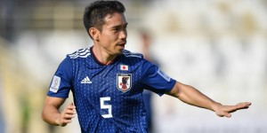 【龙八国际】日媒：37岁的长友佑都若出场，将成为日本国家队第4年长出场球员