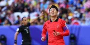 【龙八国际】反观…韩国队3场丢6球创队史亚洲杯小组赛丢球纪录，日本也丢5球
