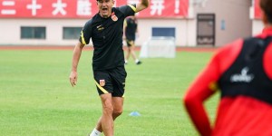 【龙八国际】扬科维奇叮嘱球员：我们仍需改善进攻，对阵中国香港队要进球