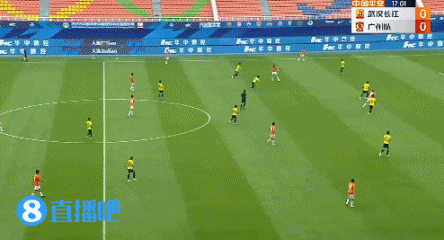 解围失误&盯防漏人,蒋光太状态低迷广州队无力回天