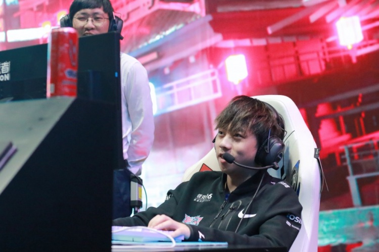 LNG赛前返图:每一场比赛都是全新的挑战 今天也加油呀