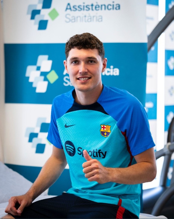 ?巴萨队内颜值天花板!克里斯滕森体检照,吧友们速来欣赏