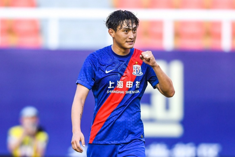 土炮扬威!上海申花前锋朱建荣近5场比赛打进5球