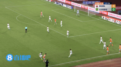 突施冷箭!王刚世界波破门,北京国安1-0深圳队