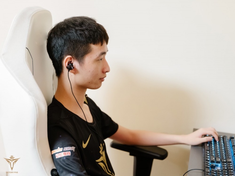 V5赛前返图:和兄弟们一起加油,打好每一场