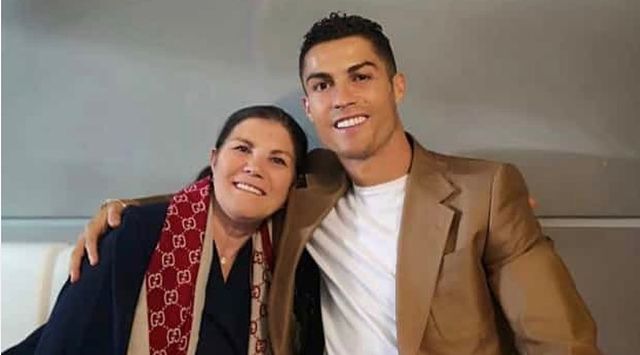 ?C罗母亲点赞儿子希望离开曼联的相关报道?