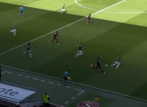 预定普斯卡什奖？瑞士超级联赛出现边路惊天吊射进球