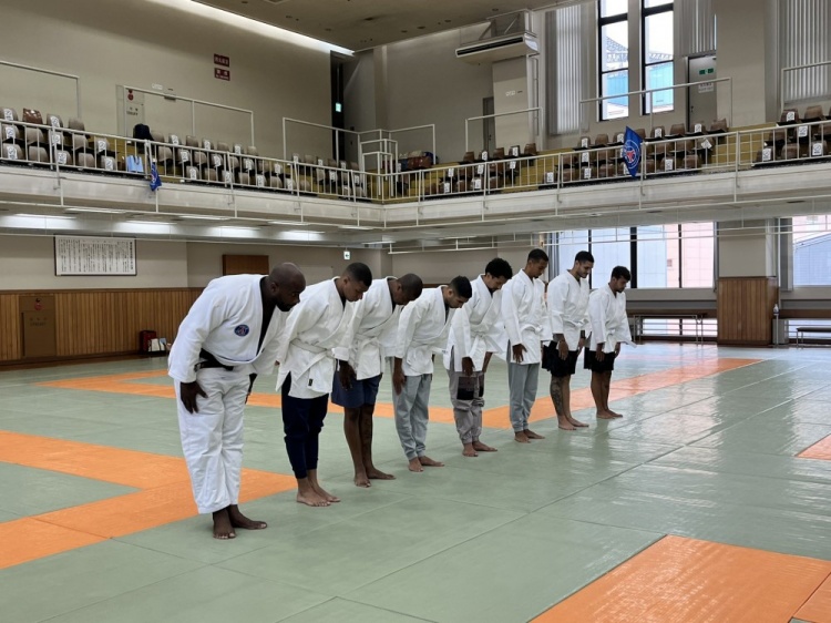 参观学习!巴黎日本行,姆巴佩、伊卡尔迪等人穿上柔道服