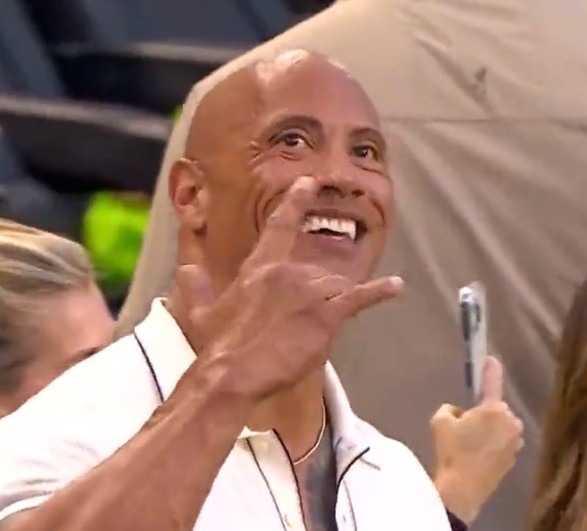 重磅嘉宾！“巨石”强森助阵巴萨vs纽约红牛