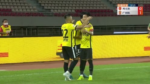 中超-杨立瑜破门张俊哲艾菲尔丁分别染红 广州1-0双杀河北