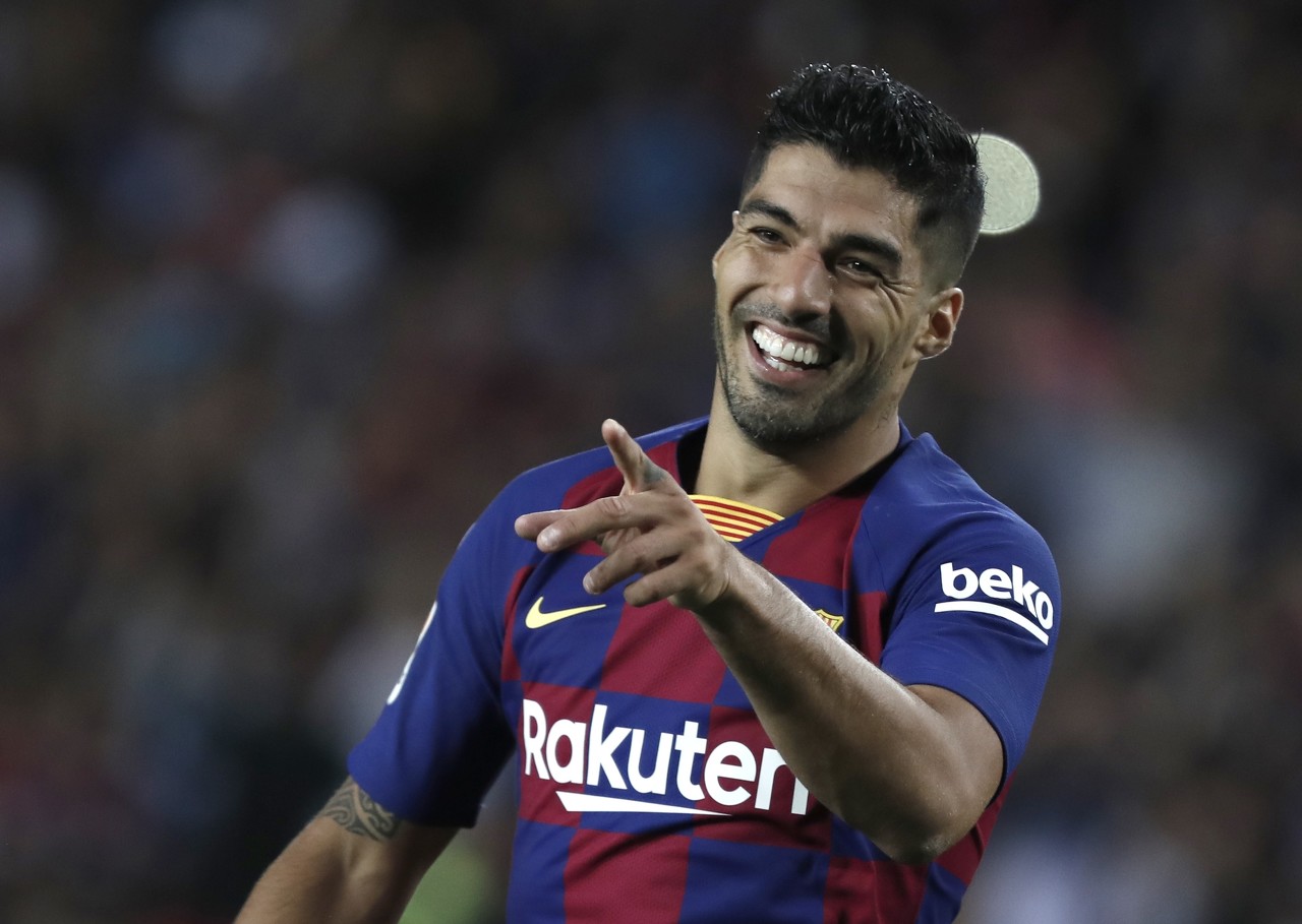 8年前的今天苏亚雷斯加盟巴萨,开启队史第三射手&13冠传奇生涯