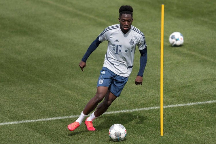 明尼苏达主帅:有4-5支英格兰球队曾拒绝签下阿方索-戴维斯