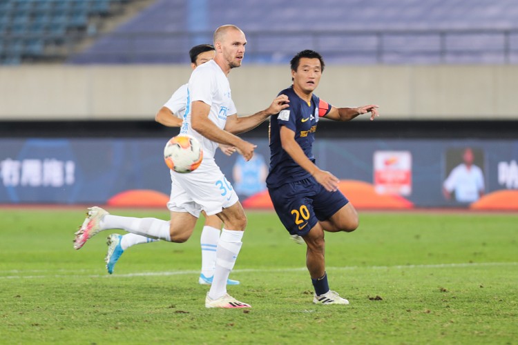 瑞典媒体:前大连人外援丹尼尔森已与尤尔加登完成签约