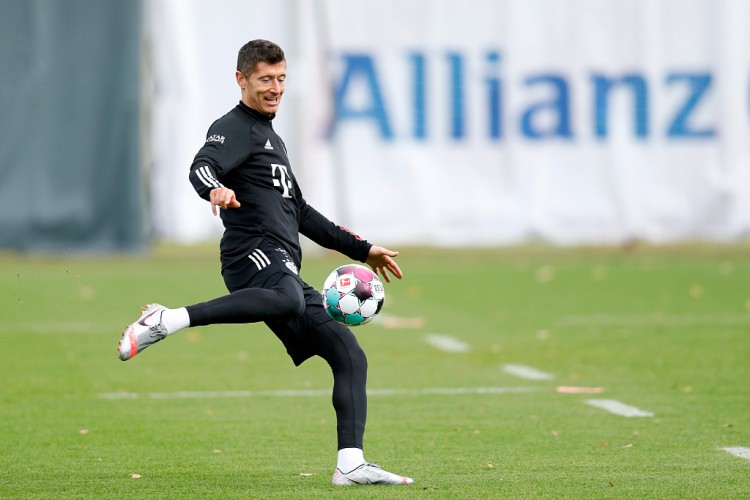 海纳:与莱万的合作呈双赢局面,球队兵强马壮剑指新赛季