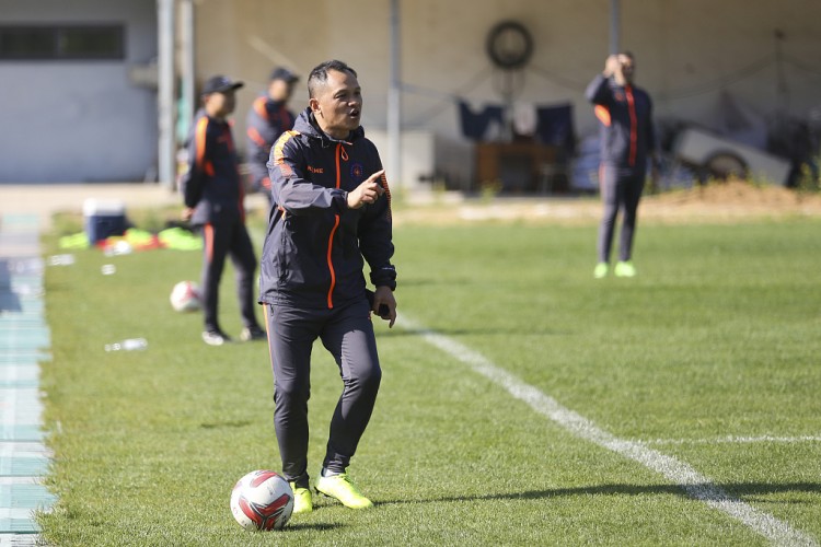 朱炯:中国足球总是很极端没有正确价值观,李铁是有个性的教练